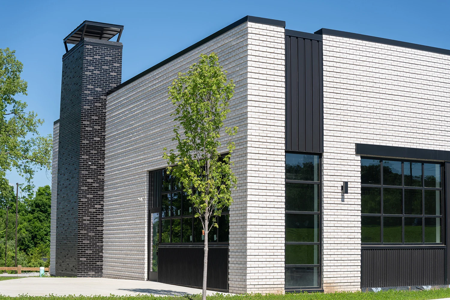 S Windsor Cedar Ave 0212.webp